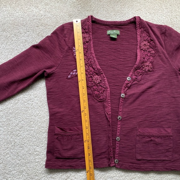 Eddie Bauer burgundy cardigan with embroidered flowers Size large petite - Picture 6 of 6